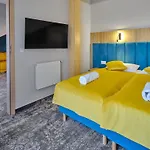 Ambre Отель Леба